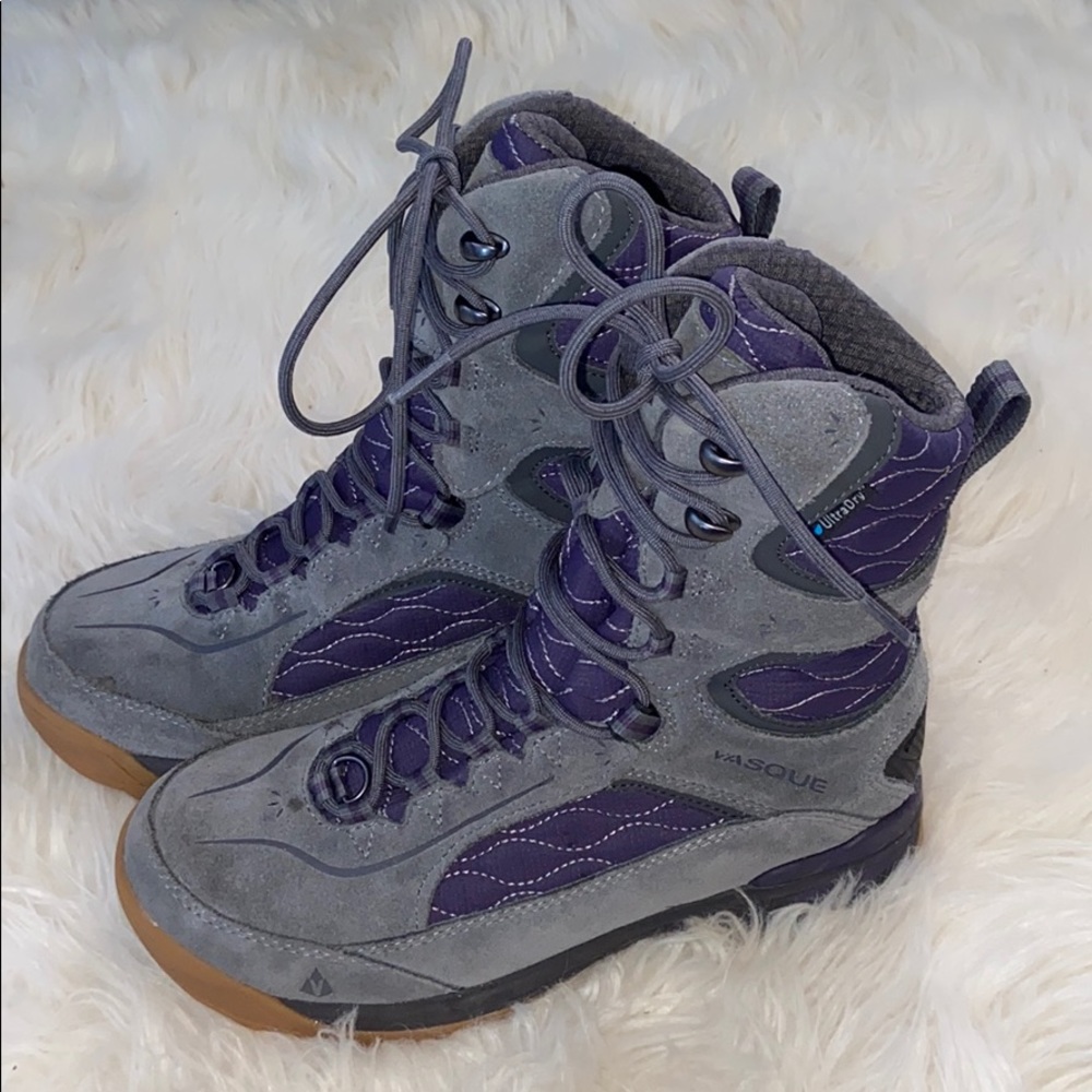 Vasque Boots 🥾 basically new!